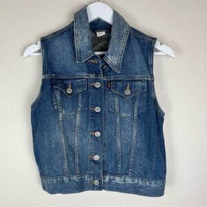 LEVI’S Women’s Denim Trucker Vest size Small